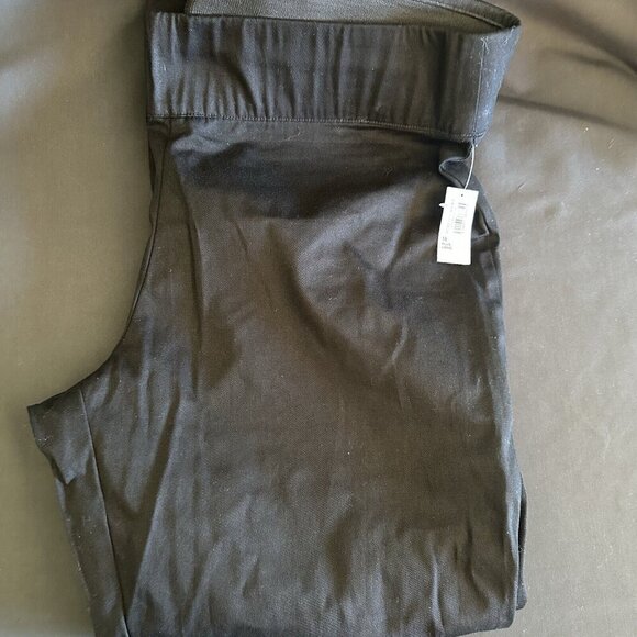 NWT Old Navy Womens sz 18 Casual Pants Black Chino Straight Leg - Picture 2 of 7